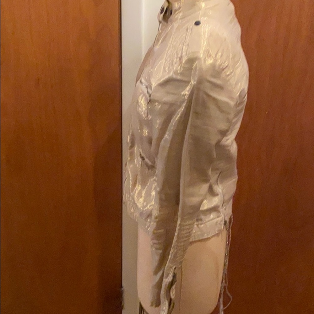 Gold Spring Jacket 🧥 - Picture 2 of 3